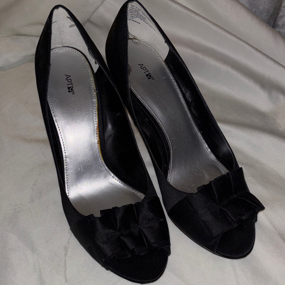 Apt. 9 Elegant Black Satin Heels